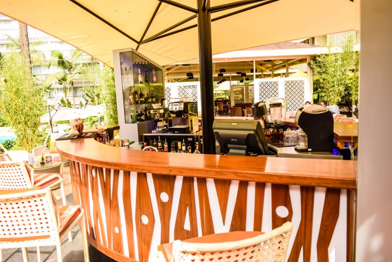 SAROVA PANAFRIC POOLSIDE BAR