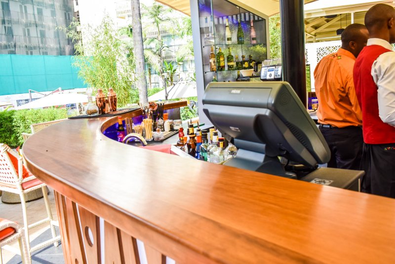 SAROVA PANAFRIC POOLSIDE BAR